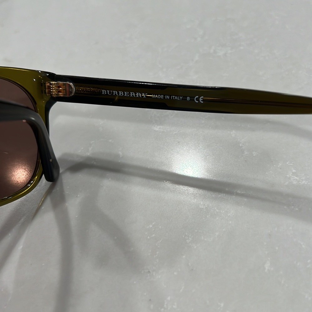 NWOT [Burberry] Men’s Olive Green Sunglasses B4123 3356/73 with Case - Picture 12 of 13